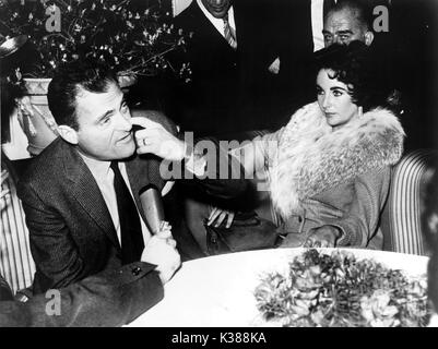 ELIZABETH TAYLOR and MIKE TODD Stock Photo
