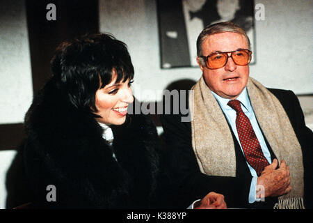 THAT'S DANCING! [US 1985] LIZA MINNELLI AND GENE KELLY   AN MGM PRODUCTION THAT'S DANCING! [US 1985] LIZA MINNELLI AND GENE KELLY  AN MGM PRODUCTION     Date: 1985 Stock Photo