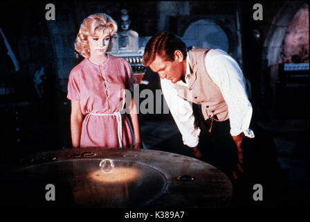 THE TIME MACHINE YVETTE MIMIEUX AND ROD TAYLOR     Date: 1960 Stock Photo