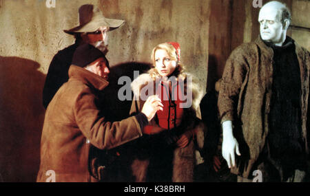 YOUNG FRANKENSTEIN C20TH FOX MEL BROOKS, director, GENE WILDER, TERI GARR, PETER BOYLE     Date: 1974 Stock Photo