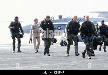 TEARS OF THE SUN CHARLES INGRAM, TOM SKERRITT, NICK CHINLUND, COLE HAUSER, BRUCE WILLIS AND CHAD SMITH     Date: 2003 Stock Photo