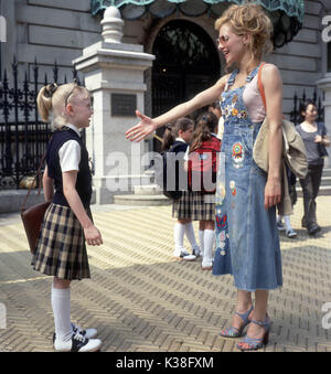 UPTOWN GIRLS DAKOTA FANNING, BRITTANY MURPHY UPTOWN GIRLS     Date: 2003 Stock Photo