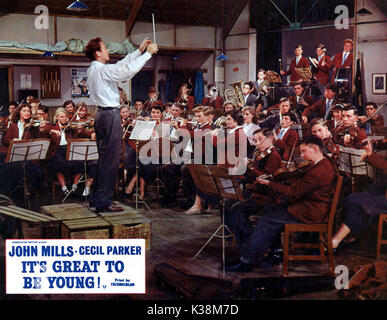 IT'S GREAT TO BE YOUNG [BR 1956]  JOHN MILLS     Date: 1956 Stock Photo