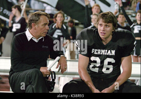 FRIDAY NIGHT LIGHTS BILLY BOB THORNTON, GARRETT HEDLUND     Date: 2004 Stock Photo