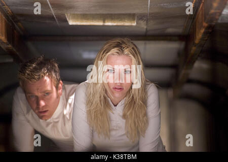 THE ISLAND EWAN McGREGOR, SCARLETT JOHANSSON     Date: 2005 Stock Photo