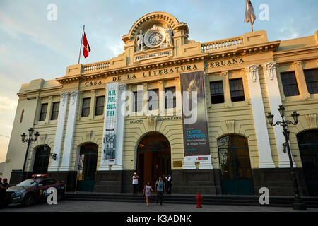 House of Peruvian Literature (formerly Railway Station), Historic centre of Lima (World Heritage Site), Peru, South America Stock Photo