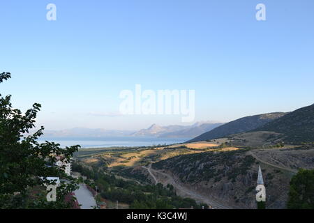 Landscape, Leak and sky, The Mountain and leak Stock Photo - Alamy