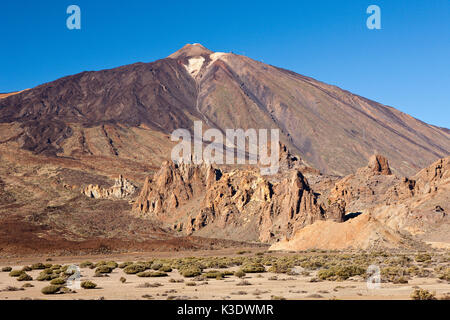 rock formation Roques de Garcia in front of the Teide volcano, Tenerife, the Canaries, Spain, Stock Photo