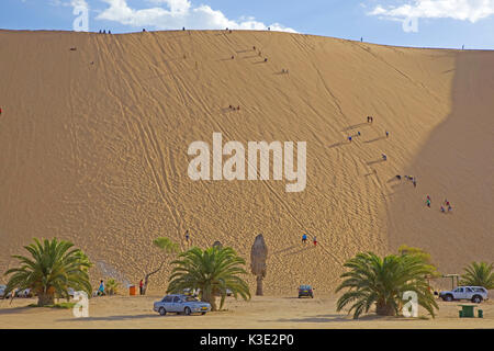 Africa, Namibia, desert, Namib desert, Erongo region, Dorob national park, dune area, dune 7, tourists, Stock Photo