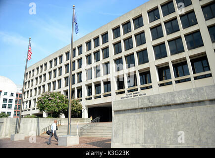 The Frances Perkins Building (United States Department of Labor) in ...