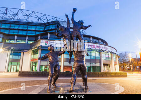 England, London, Richmond, Twickenham Rugby Stadium, Sculpture of a Rugby Line-out by Gerald Laing Stock Photo