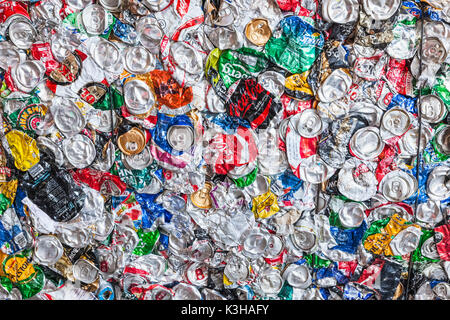 England, London, Southwark Intergrated Waste Management Facility, Waste Recycling, Detail of Compressed Metal Can Bale Stock Photo