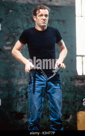 THE FULL MONTY THE FULL MONTY HUGO SPEER     Date: 1997 Stock Photo