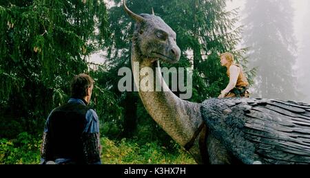 ERAGON ED SPELEERS trains atop his dragon Saphira as JEREMY IRONS [Brom] looks on     Date: 2006 Stock Photo