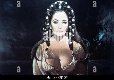 DOCTOR FAUSTUS ELIZABETH TAYLOR as Helen of Troy     Date: 1967 Stock Photo