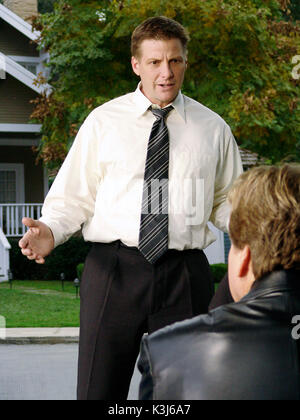 DESPERATE HOUSEWIVES   [US TV SERIES 2004 - ]  Series#1/Episode#13/Your Fault   DOUG SAVANT as Tom Scavo,  RYAN O'NEAL as Rodney Scavo DESPERATE HOUSEWIVES Stock Photo