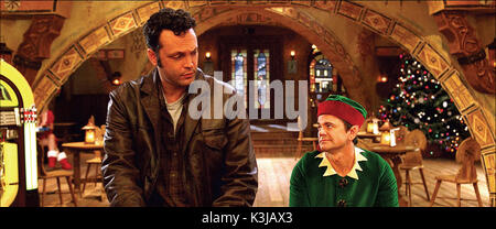 FRED CLAUS VINCE VAUGHAN, JOHN MICHAEL HIGGINS FRED CLAUS     Date: 2007 Stock Photo