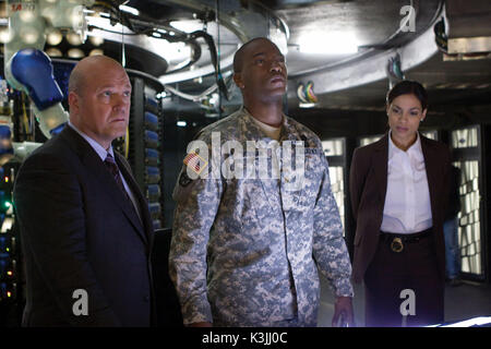 EAGLE EYE MICHAEL CHIKLIS, ANTHONY MACKIE, ROSARIO DAWSON EAGLE EYE     Date: 2008 Stock Photo