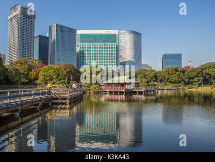 Japan, Tokyo City, Hama Rykiu Garden, Shimbashi Skyline Stock Photo