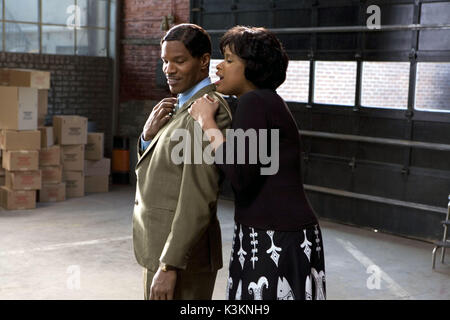 DREAMGIRLS aka DREAM GIRLS JAMIE FOXX, JENNIFER HUDSON        Date: 2006 Stock Photo