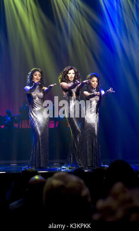 DREAMGIRLS aka DREAM GIRLS [L-R] SHARON LEAL as Michelle, BEYONCE KNOWLES as Deena, ANIKA NONI ROSE as Lorrell        Date: 2006 Stock Photo