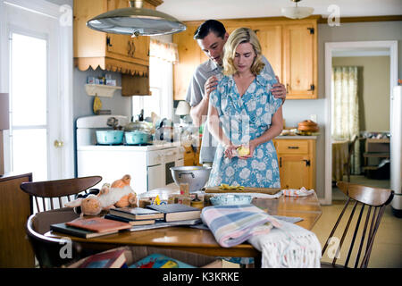 REVOLUTIONARY ROAD LEONARDO DICAPRIO, KATE WINSLET       Date: 2008 Stock Photo