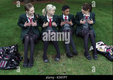 ANGUS, THONGS AND PERFECT SNOGGING ELEANOR TOMLINSON, GEORGIA HENSHAW, MANJEEVEN GREWAL, GEORGIA GROOME       Date: 2008 Stock Photo