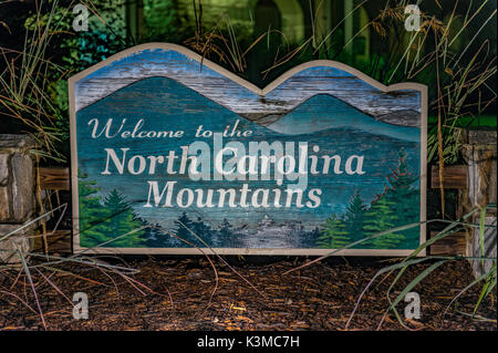 Welcome to North Carolina Mountains Sign - A sign welcoming you to the mountains of North Carolina Stock Photo