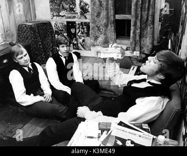 IF... [BR 1968] MALCOLM MCDOWELL, RICHARD WARWICK [centre], DAVID WOOD     Date: 1968 Stock Photo