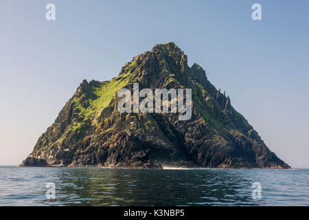 Skellig Michael (Great Skellig), Skellig islands, County Kerry, Munster province, Ireland, Europe. Stock Photo