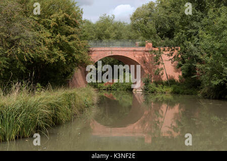 Beavan's Bridge at Westleaze Swindon UK. August 2017. The brick built bridge crossing the recently restored Wilts & Berks Canal Stock Photo