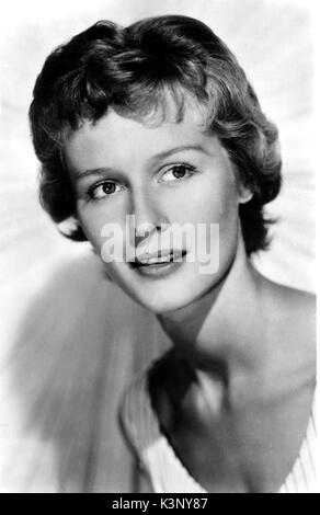 VIRGINIA MCKENNA [b.1931] British actress Date: 1931 Stock Photo - Alamy
