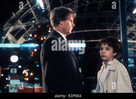 RUNNERS [BR 1983] JAMES FOX, KATIE HARDIE     Date: 1983 Stock Photo