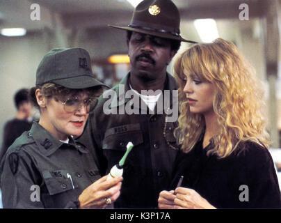 PRIVATE BENJAMIN [US 1980] EILEEN BRENNAN, HAL WILLIAMS, GOLDIE HAWN     Date: 1980 Stock Photo