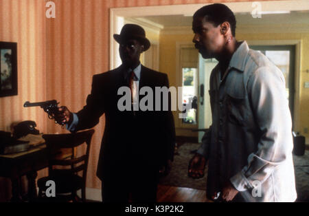 DEVIL IN A BLUE DRESS [US 1995]  DON CHEADLE, DENZEL WASHINGTON     Date: 1995 Stock Photo