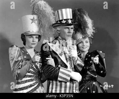 YANKEE DOODLE DANDY [US 1942] JOAN LESLIE, WALTER HUSTON, JEANNE CAGNEY     Date: 1942 Stock Photo