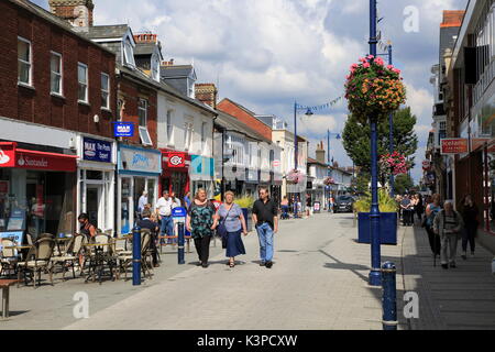 Shops and shoppers pedestrianised Hamilton Road, Felixstowe, Suffolk, England, UK Stock Photo