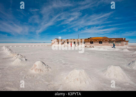 The old Hotel de Sal by Uyuni, in the heart of the Salar de Uyuni Bolivia South America Stock Photo