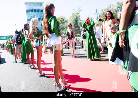 Monza, Italy. 3rd September, 2017.   Grid girls before the F1 Grand Prix of Italy at Autodromo Nazionale Monza on September 3rd 2017 in Monza, Italy.  Photo by HZ/Pixathlon/phcimages.com/Alamy Live News Stock Photo