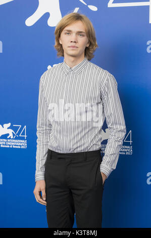 Venice, Italy. 01st Sep, 2017. Charlie Plummer during the 'Lean on Pete' photocall at the 74th Venice International Film Festival at the Palazzo del Casino on September 01, 2017 in Venice, Italy | usage worldwide Credit: dpa/Alamy Live News Stock Photo