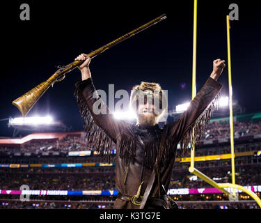 Landover, Maryland, USA. 03rd Sep, 2017. The West Virginia Mountaineer celebrates during the NCAA football game between the West Virginia Mountaineers and the Virginia Tech Hokies at FedExField in Landover, Maryland. Scott Taetsch/CSM/Alamy Live News Stock Photo