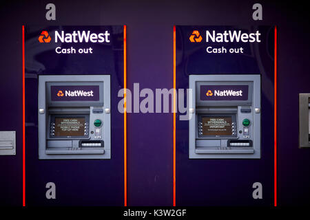 Shops at Middleton town centre, Natwest Bank atm cash machines Stock Photo
