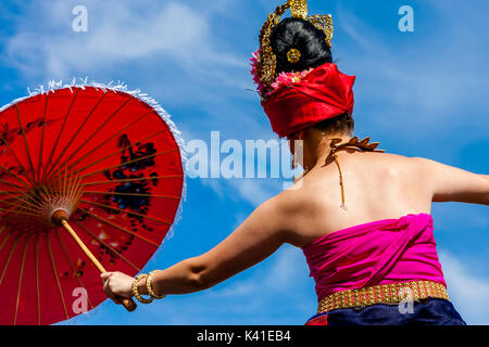 A Traditional Thai Dancer Performs On Stage At The Brighton Thai Festival, Brighton, Sussex, UK Stock Photo