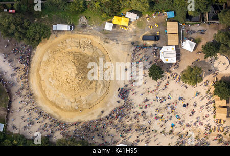 build world record sand castles: 16.679 meters, Landscape Park Duisburg-Nord, many visitors come to the former steel plant, the Guinness Book of Recor Stock Photo