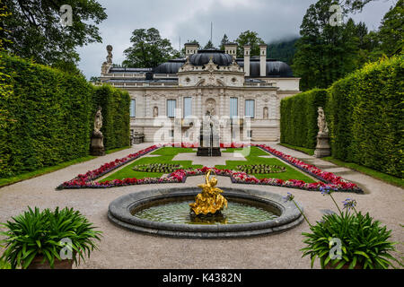 Linderhof Palace or Schloss Linderhof, Oberammergau, Bavaria, Germany Stock Photo