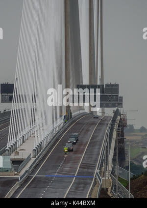 Edinburgh, UK. 04th Sep, 2017. Queens Entourage drives over the Queensferry Crossing Credit: Richard Gregory/Alamy Live News Stock Photo