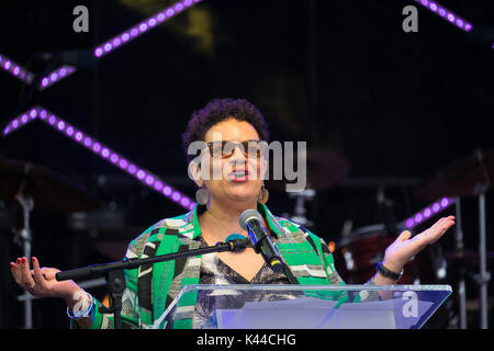 North Queensferry, Fife, UK. 04th Sep, 2017. The official opening of the Queensferry Crossing Scottish Makar Jackie Kay reading a specially commissioned poem Credit: Richard Newton/Alamy Live News Stock Photo