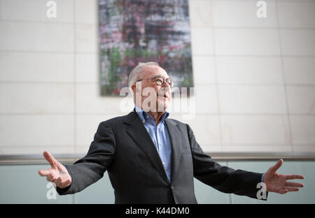 Berlin, Germany. 04th Sep, 2017. Painter and sculptor Gerhard Richter is standing in front of one his paintings that he handed over in the German Bundestag in Berlin, Germany, 04 September 2017. The series 'Birkenau' from 2014 consists of four paintings and was honoured in a ceremony by President of the Parliament Norbert Lammert. Photo: Soeren Stache/dpa/Alamy Live News