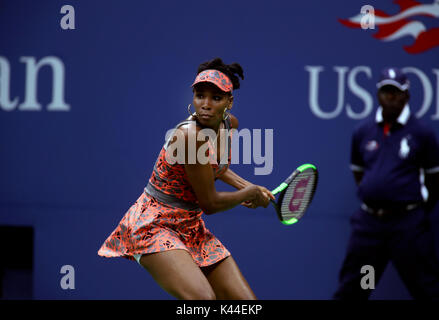 New York, United States. 03rd Sep, 2017. US Open Tennis: New York, 3 September, 2017 - Venus Williams during her fourth round victory over Carla Suarez-Navarro at the US Open in Flushing Meadows, New York. Credit: Adam Stoltman/Alamy Live News