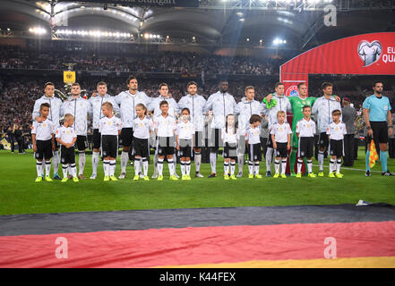 Stuttgart, Deutschland. 04th Sep, 2017. Teamfoto, Mannschaftsbild, Mannschaftsfoto Deutschland. GES/ Fussball/ WM Qualifikation: Deutschland - Norwegen, 04.09.2017 Football/Soccer: WC qualification: Germany vs Norway, Stuttgart, September 4, 2017 | Verwendung weltweit Credit: dpa/Alamy Live News Stock Photo